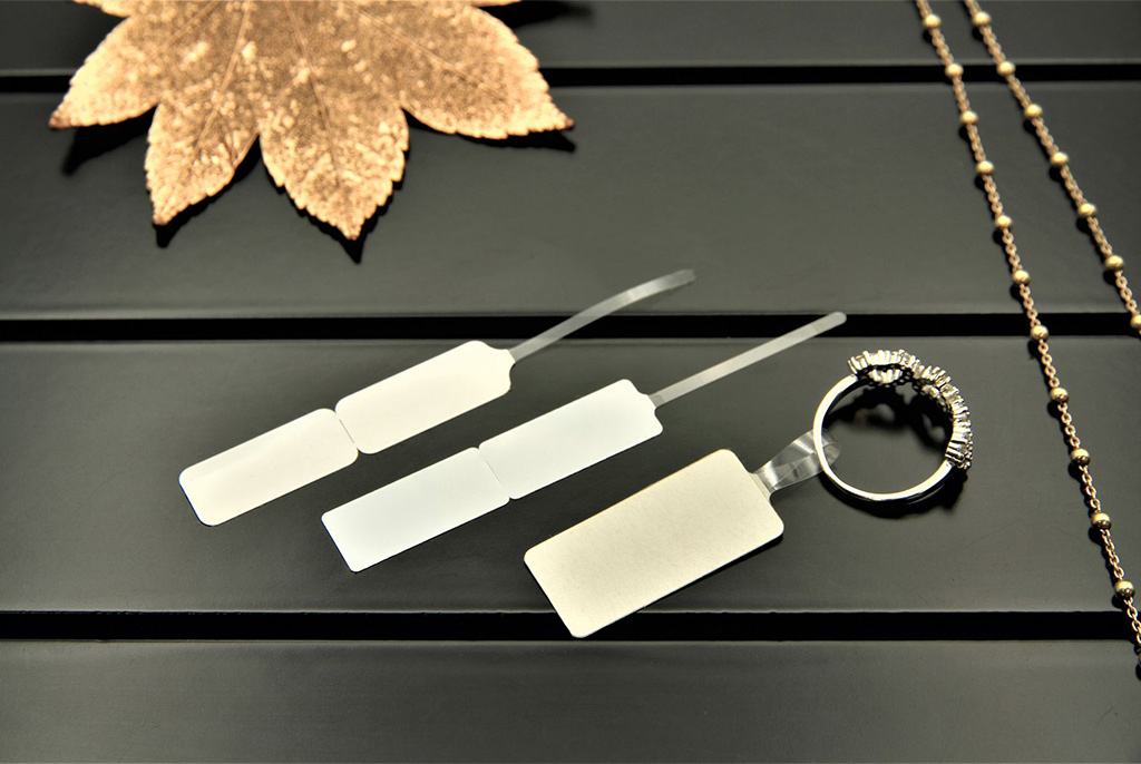 Adhesive labels Neutral