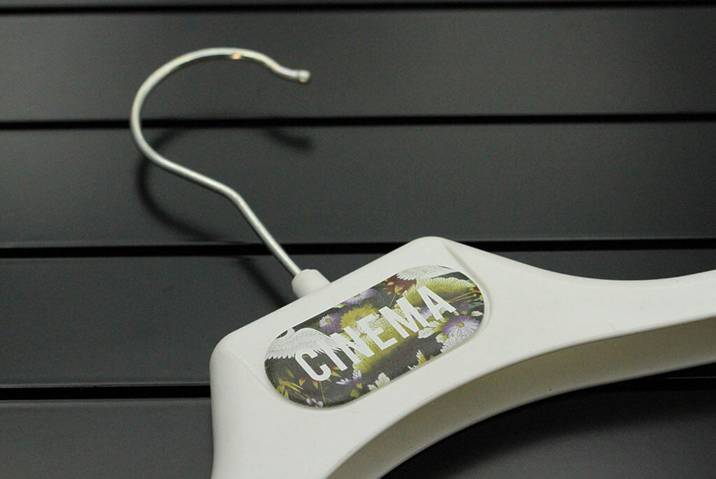 Plastic labels Clothing/hangers