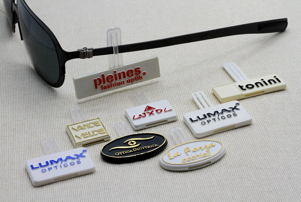 Customisable labels for glasses